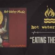 El texto musical ARMS CAN'T REACH de HOT WATER MUSIC también está presente en el álbum Finding the rhythms (1996)
