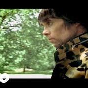 El texto musical RETURN OF THE FISHERMAN de IAN BROWN también está presente en el álbum The greatest (2005)