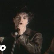 El texto musical UN JOUR DANS NOTRE VIE de INDOCHINE también está presente en el álbum Un jour dans notre vie (1993)