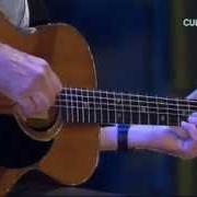 El texto musical SOMETHING IN THE WAY SHE MOVES de JAMES TAYLOR también está presente en el álbum (live) (1993)