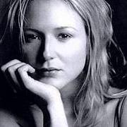 El texto musical STANDING STILL (THIS WAY VERSION) de JEWEL también está presente en el álbum This way (2001)