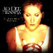 El texto musical SILVER BELLS de JO DEE MESSINA también está presente en el álbum A joyful noise (2002)