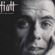 El texto musical TIP OF MY TONGUE de JOHN HIATT también está presente en el álbum Greatest hits and more - disc 1 (1998)