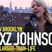 El texto musical WALKING de ALEXZ JOHNSON también está presente en el álbum Skipping stone (2012)