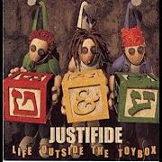 El texto musical LISTEN de JUSTIFIDE también está presente en el álbum Life outside the toybox (2001)