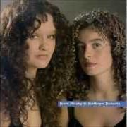 El texto musical THE CONSTANT LOVERS de KATE RUSBY también está presente en el álbum Kate rusby & kathryn roberts (1999)