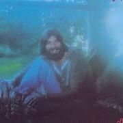 El texto musical DADDY'S BACK de KENNY LOGGINS también está presente en el álbum Celebrate me home