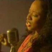 El texto musical CHANGE de KIERRA KIKI SHEARD también está presente en el álbum This is me (2006)