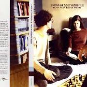 El texto musical I DON'T KNOW WHAT I CAN SAVE YOU FROM de KINGS OF CONVENIENCE también está presente en el álbum Quiet is the new loud (2001)