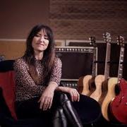 El texto musical LITTLE RED THREAD de KT TUNSTALL también está presente en el álbum Wax (2018)