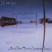 El texto musical THEE OF BOOZEROONY de KYUSS también está presente en el álbum ...And the circus leaves town (1995)