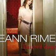 El texto musical LIFE GOES ON de LEANN RIMES también está presente en el álbum Twisted angel (2002)