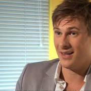 El texto musical STOP THE RAIN de LEE RYAN también está presente en el álbum Confessions (2010)